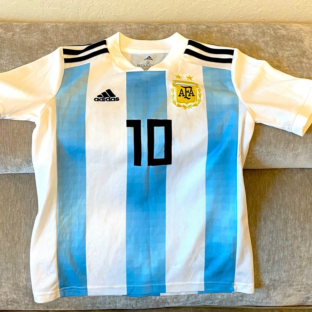 ADIDAS  AUTHENTIC MESSI /ARGENTINA short sleeve Jersey. Like new.